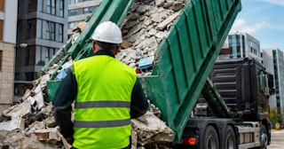 Вывоз строительного мусора в Рассказове: услуги лицензированной компании — ПроМусор